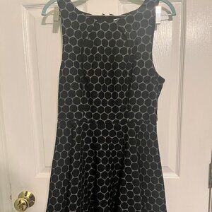 Black and White Size 8 Dress by Elle
